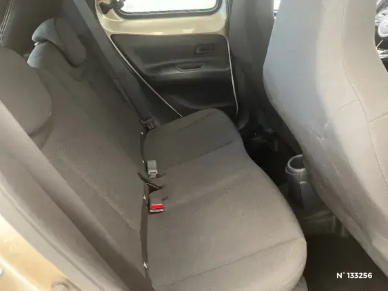 TOYOTA AYGO X - voiture d'occasion - Photo 11