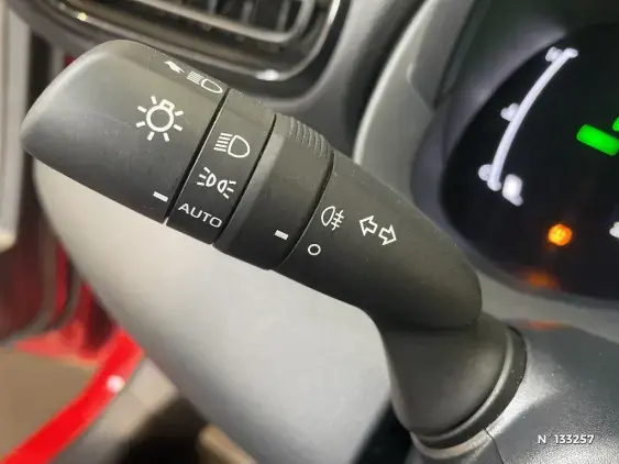 TOYOTA YARIS CROSS I - voiture d'occasion - Photo 39