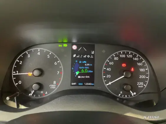 TOYOTA YARIS IV - voiture d'occasion - Photo 12