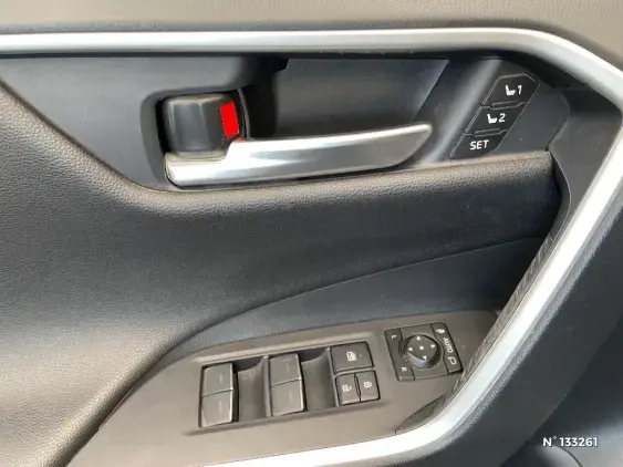 TOYOTA RAV4 V - voiture d'occasion - Photo 36