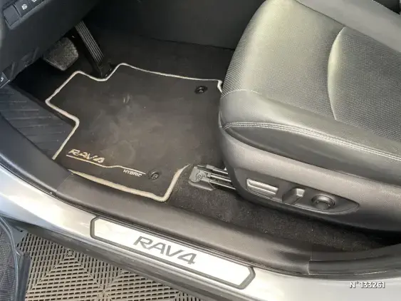 TOYOTA RAV4 V - voiture d'occasion - Photo 28