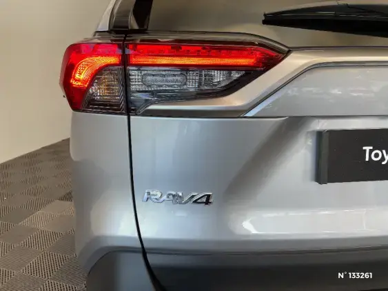 TOYOTA RAV4 V - voiture d'occasion - Photo 29