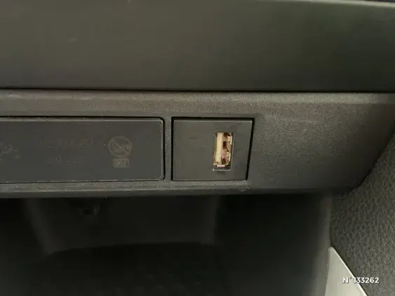 TOYOTA YARIS IV - voiture d'occasion - Photo 35