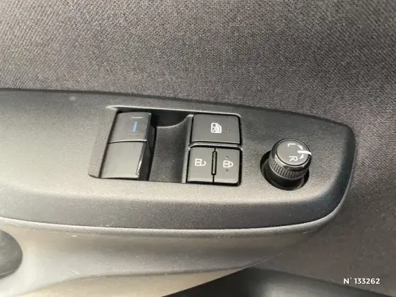 TOYOTA YARIS IV - voiture d'occasion - Photo 41