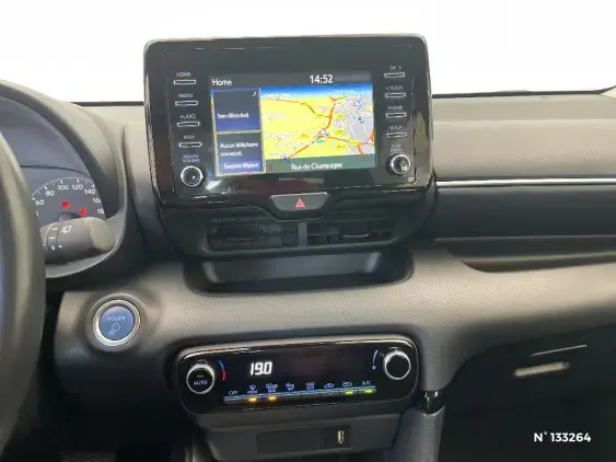 TOYOTA YARIS IV - voiture d'occasion - Photo 13