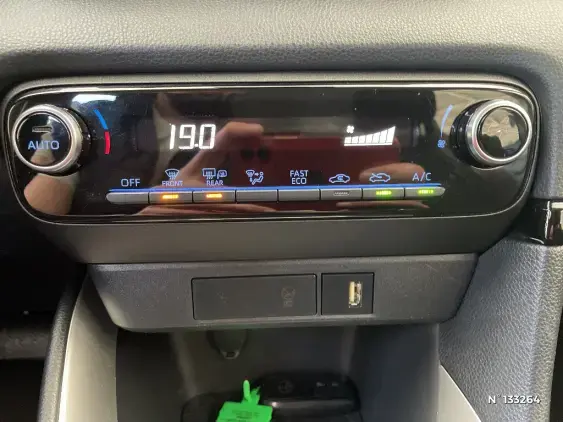 TOYOTA YARIS IV - voiture d'occasion - Photo 31