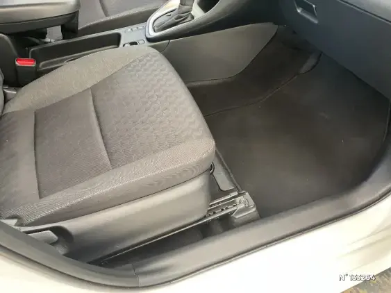 TOYOTA YARIS IV - voiture d'occasion - Photo 26