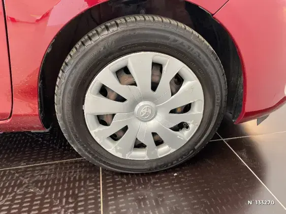 TOYOTA YARIS III - voiture d'occasion - Photo 8