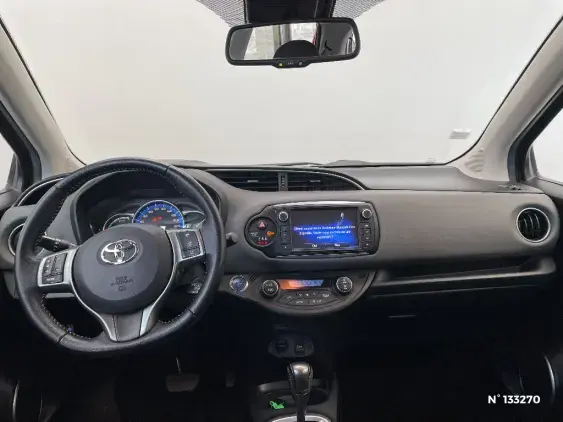 TOYOTA YARIS III - voiture d'occasion - Photo 9