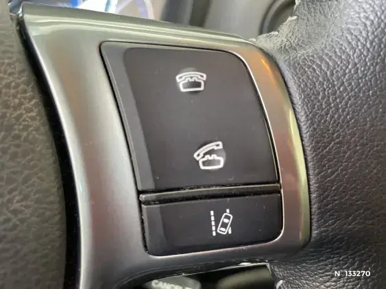 TOYOTA YARIS III - voiture d'occasion - Photo 33