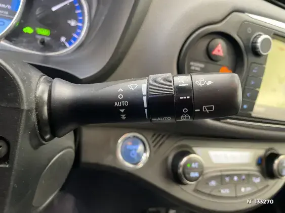 TOYOTA YARIS III - voiture d'occasion - Photo 35