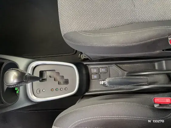 TOYOTA YARIS III - voiture d'occasion - Photo 37