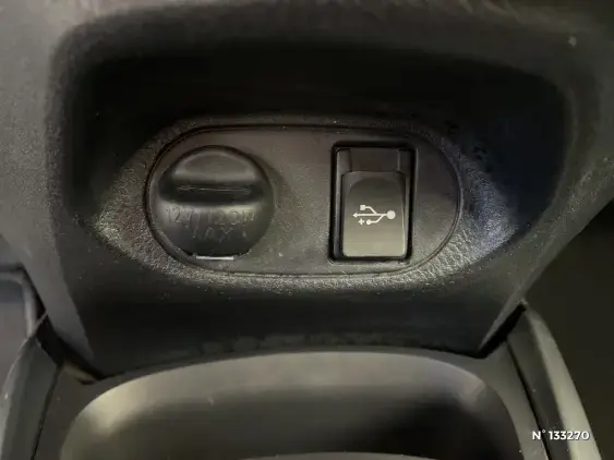 TOYOTA YARIS III - voiture d'occasion - Photo 41