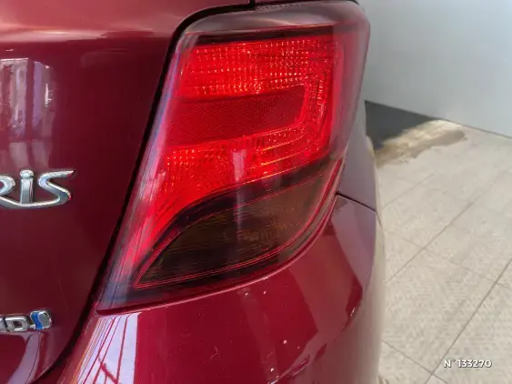 TOYOTA YARIS III - voiture d'occasion - Photo 26