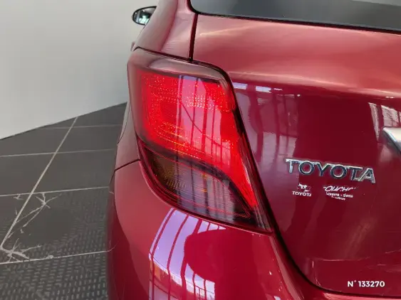 TOYOTA YARIS III - voiture d'occasion - Photo 27