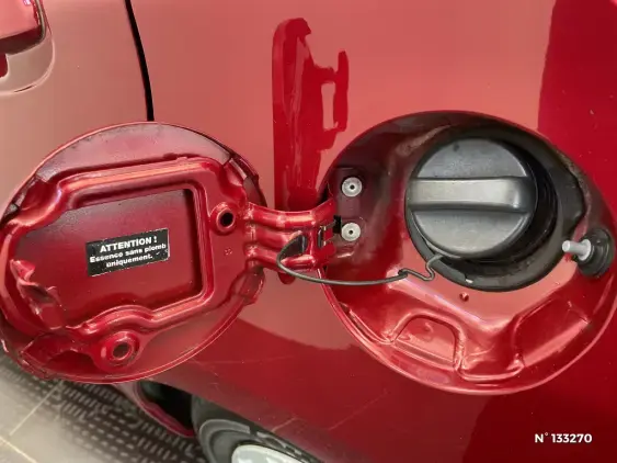 TOYOTA YARIS III - voiture d'occasion - Photo 30