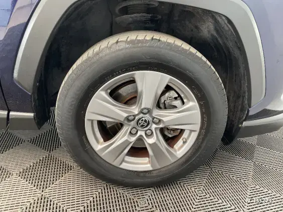 TOYOTA RAV4 V - voiture d'occasion - Photo 8