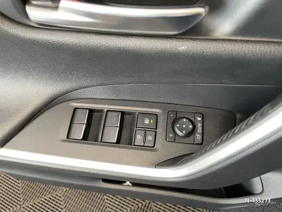 TOYOTA RAV4 V - voiture d'occasion - Photo 31