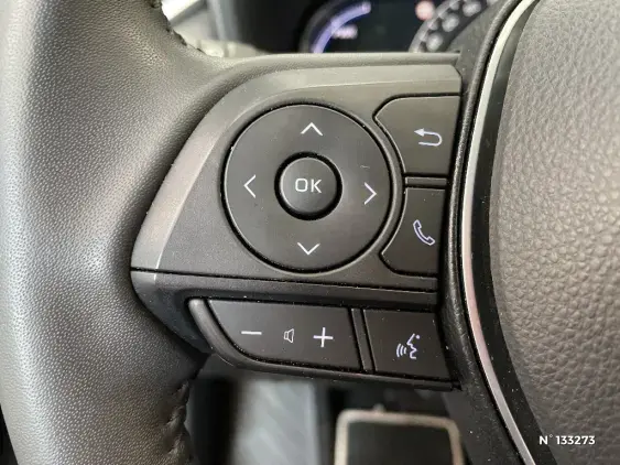 TOYOTA RAV4 V - voiture d'occasion - Photo 32