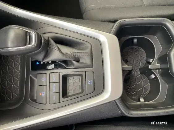 TOYOTA RAV4 V - voiture d'occasion - Photo 36