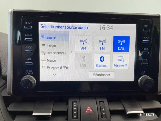 TOYOTA RAV4 V - voiture d'occasion - Photo 39