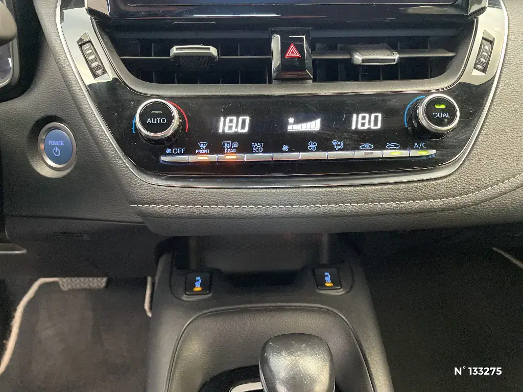 TOYOTA COROLLA XII - Miniature 12