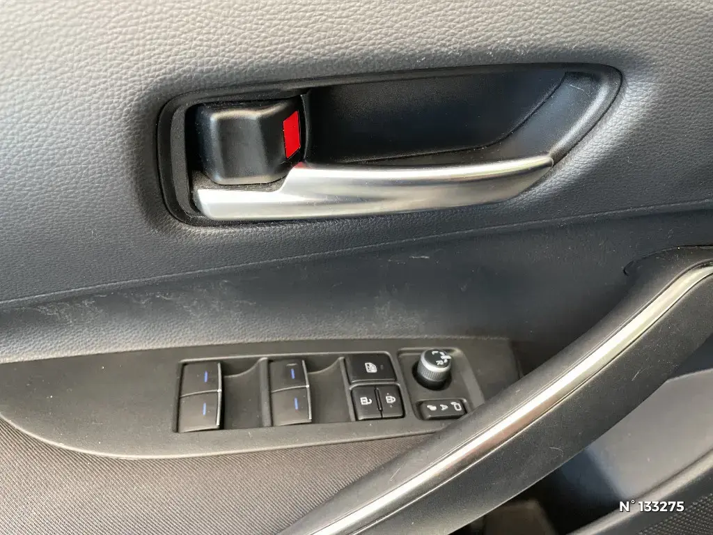 TOYOTA COROLLA XII - Miniature 17