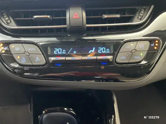 TOYOTA C-HR - voiture d'occasion - Photo 31