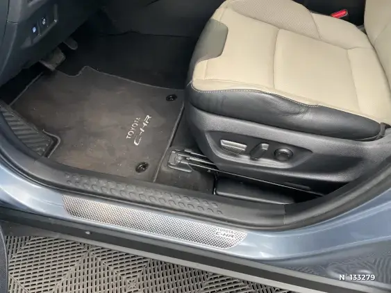 TOYOTA C-HR - voiture d'occasion - Photo 28