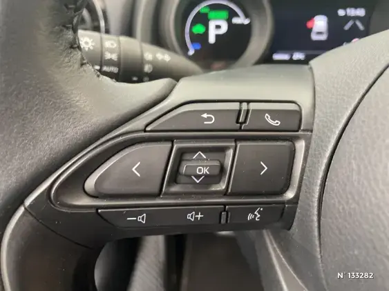 TOYOTA YARIS CROSS I - voiture d'occasion - Photo 38