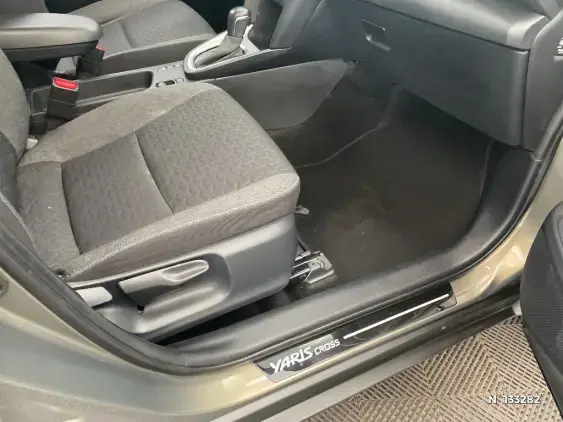 TOYOTA YARIS CROSS I - voiture d'occasion - Photo 26