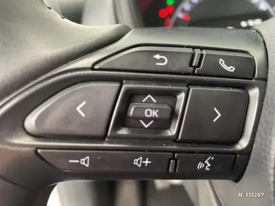 TOYOTA AYGO X - voiture d'occasion - Photo 32