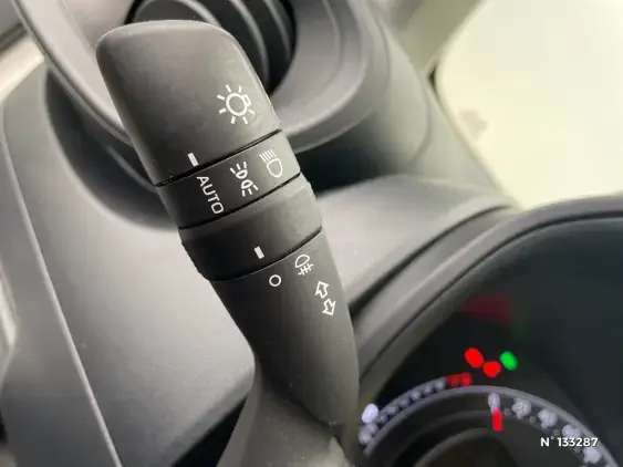 TOYOTA AYGO X - voiture d'occasion - Photo 34