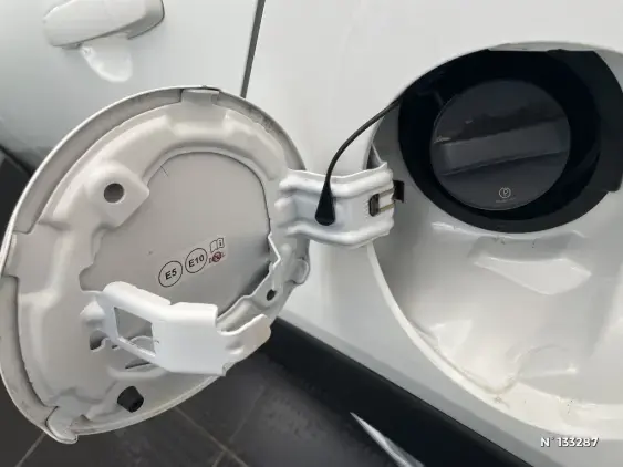 TOYOTA AYGO X - voiture d'occasion - Photo 30