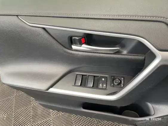 TOYOTA RAV4 V - voiture d'occasion - Photo 31