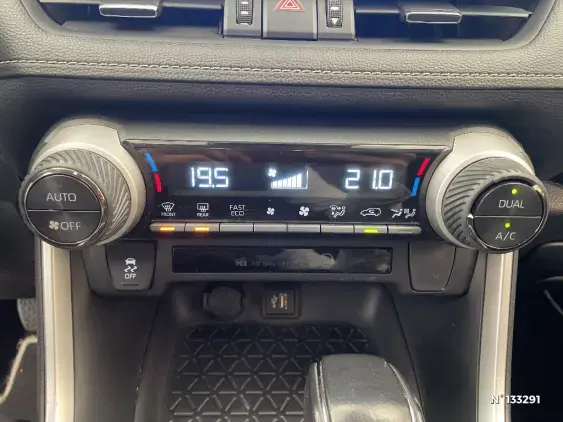 TOYOTA RAV4 V - voiture d'occasion - Photo 36