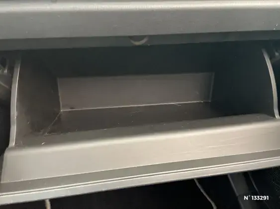 TOYOTA RAV4 V - voiture d'occasion - Photo 38