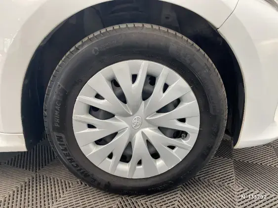 TOYOTA YARIS IV - voiture d'occasion - Photo 8