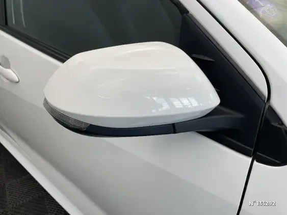 TOYOTA YARIS IV - voiture d'occasion - Photo 44