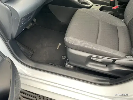 TOYOTA YARIS IV - voiture d'occasion - Photo 28