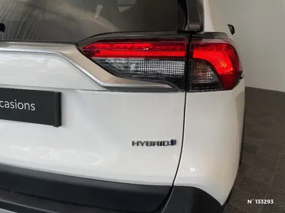 TOYOTA RAV4 V - voiture d'occasion - Photo 30