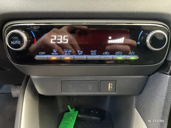 TOYOTA YARIS IV - voiture d'occasion - Photo 31