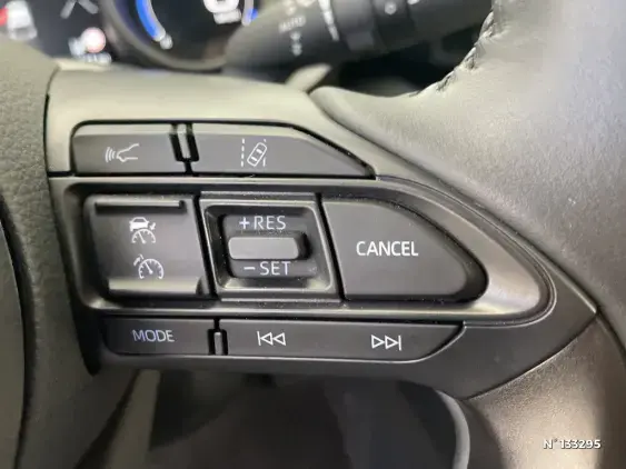 TOYOTA YARIS IV - voiture d'occasion - Photo 38