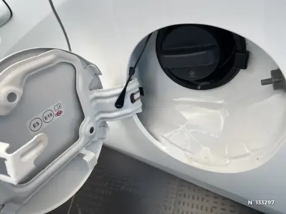 TOYOTA YARIS IV - voiture d'occasion - Photo 30