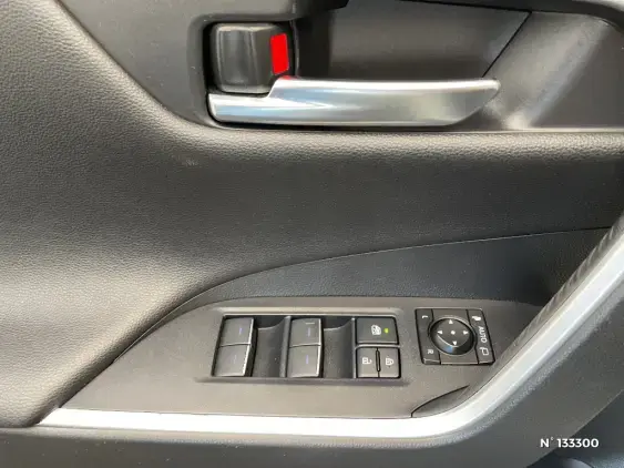 TOYOTA RAV4 V - voiture d'occasion - Photo 36