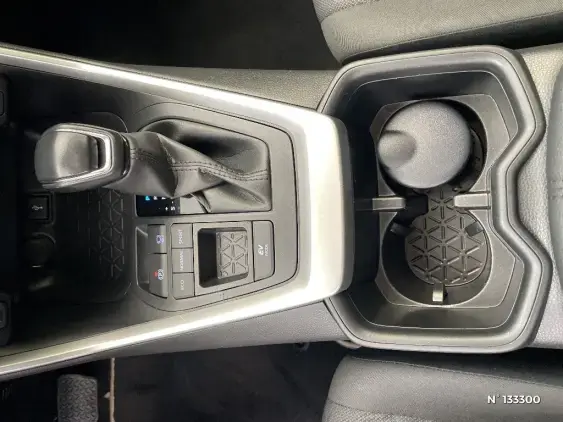 TOYOTA RAV4 V - voiture d'occasion - Photo 41