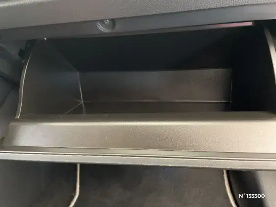 TOYOTA RAV4 V - voiture d'occasion - Photo 27