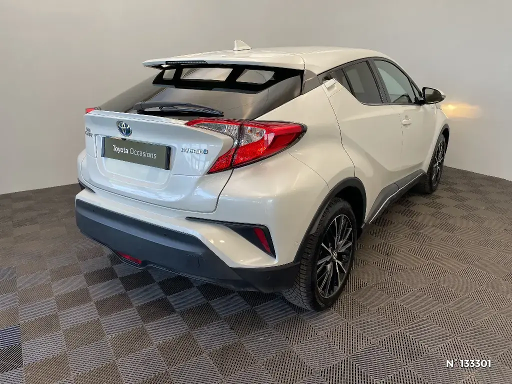 TOYOTA C-HR - Miniature 2