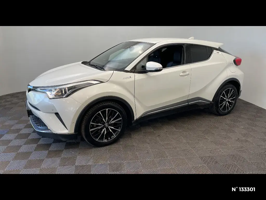 TOYOTA C-HR - Miniature 4