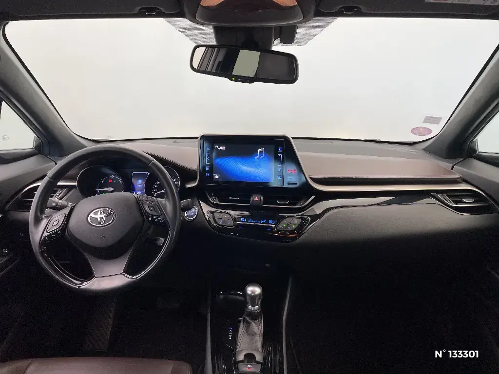 TOYOTA C-HR - Miniature 6